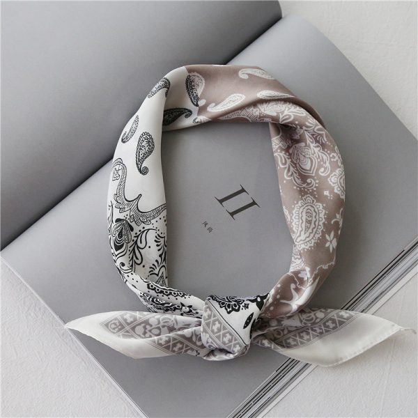 Retro cashew fruit versatile artistic small square scarf for women's decorative binding bag scarf