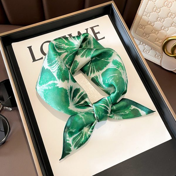 Green Leaves Versatile Silk Square Scarf Fashionable Binding Bag Elegant Neck Protection Mulberry Silk Scarf - Image 6