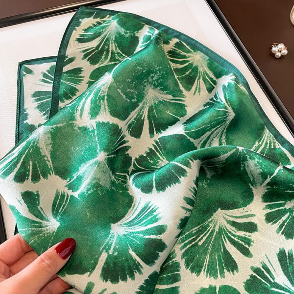 Green Leaves Versatile Silk Square Scarf Fashionable Binding Bag Elegant Neck Protection Mulberry Silk Scarf - Image 3